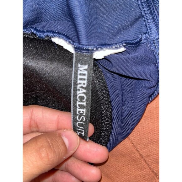 Miraclesuit Navy Illusionists Palma One Piece Swimsuit Women's Size Medium - Picture 5 of 6